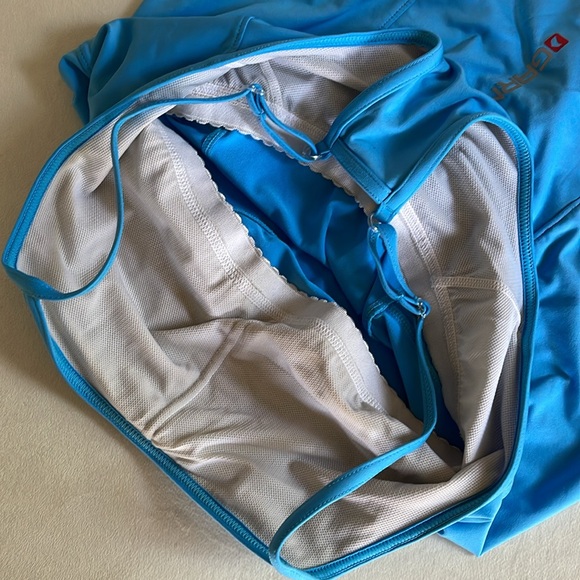 LOUIS GARNEAU sleeveless active (cycling) top, built in shelf bra, women’s SMALL - Picture 3 of 9